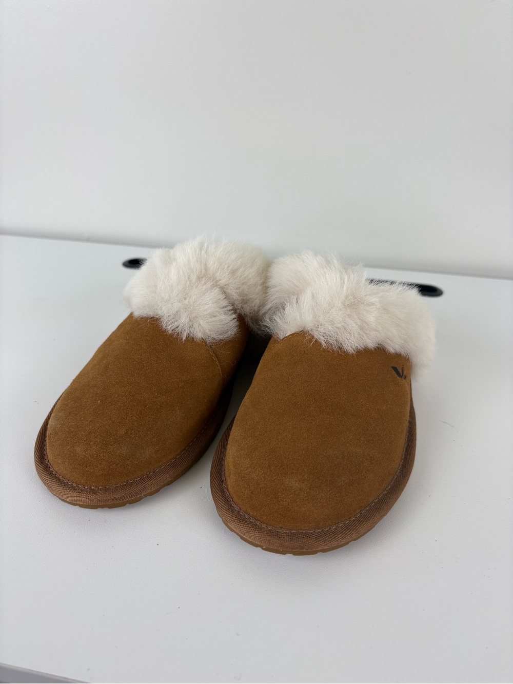 Koolaburra by UGG Milo Slippers Size 5 Chestnut Style 1015823